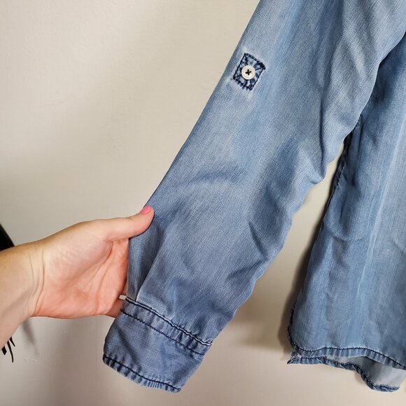ANTHROPOLOGIE Holding Horses Dakota Chambray Top Shirt Embroidered Western Small - Picture 4 of 11
